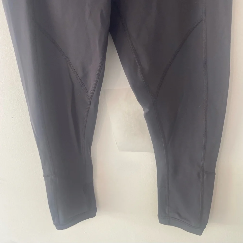 Lululemon Gray Purple Athletic Cropped Leggings - 27062